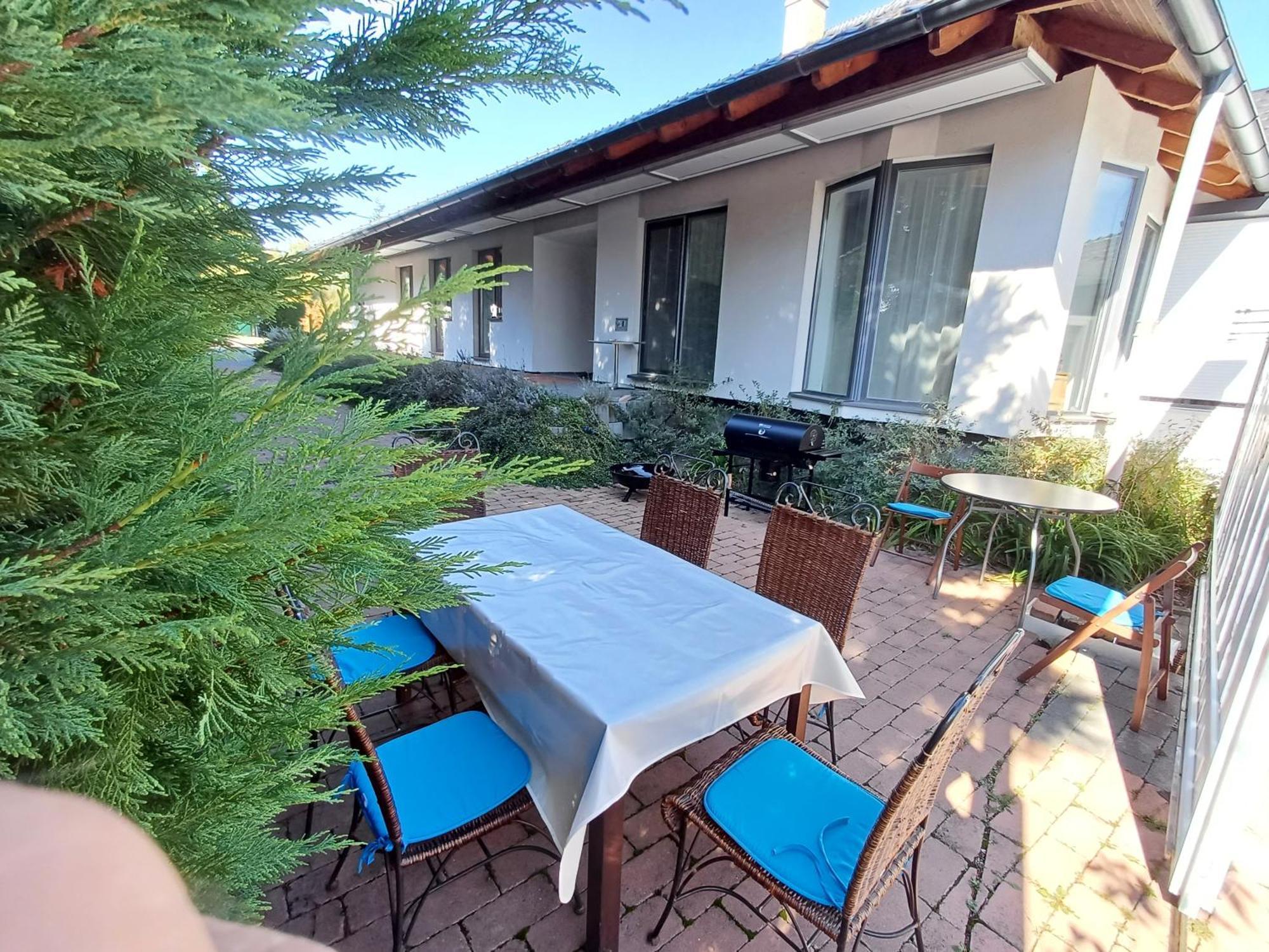 Villa Vamus Vendeg- Es Rendezvenyhaz Vámosszabadi Exterior foto